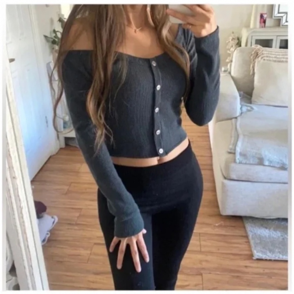 🪞 windsor off the shoulder long sleeve button front ribbed top in dark teal